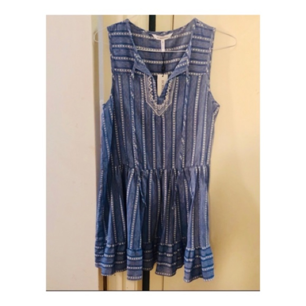 BCBGen Sleeveless Aztec Tribal Blue Pleated Dress